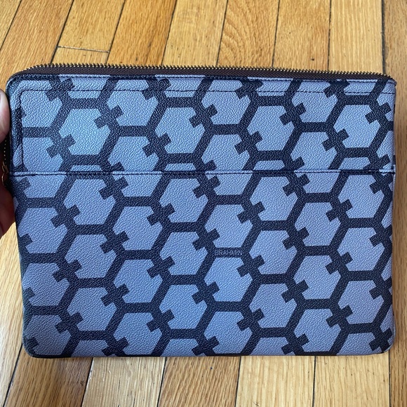 Brahmin Bag - Picture 3 of 7